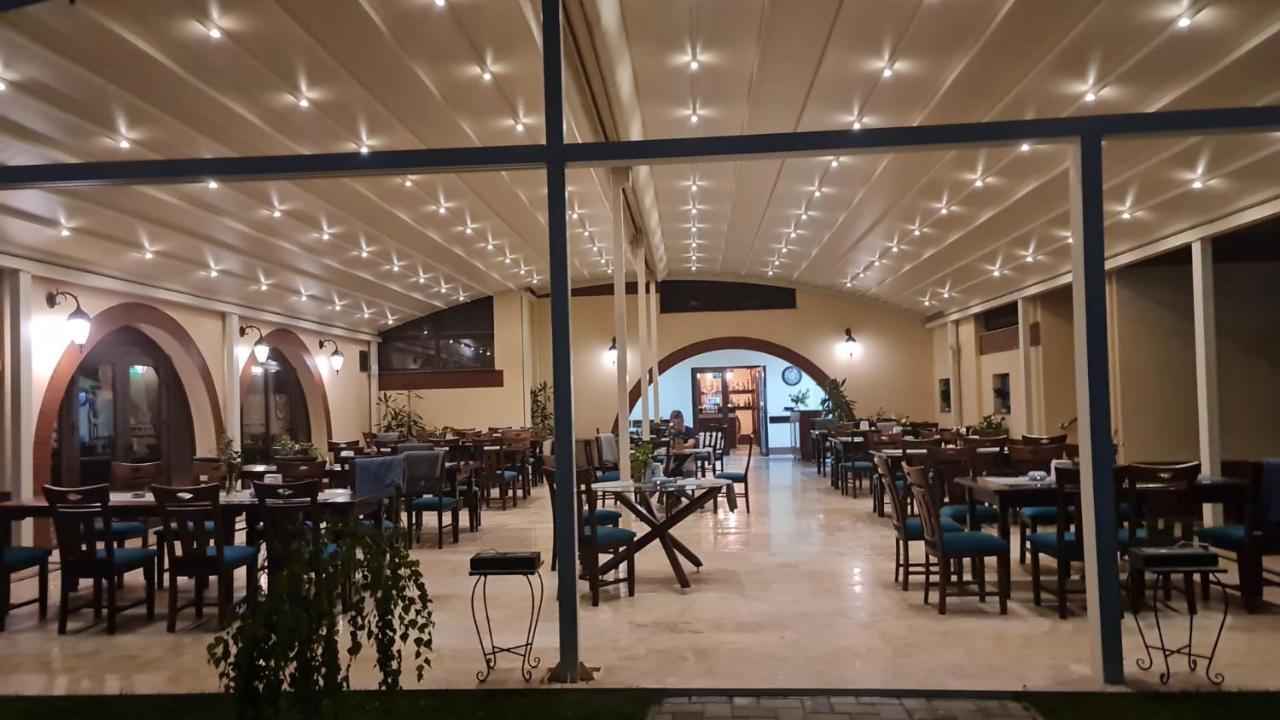 Curtea Domneasca Hotel Vaslui Exterior photo